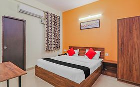 Hotel O Gomti Nagar Near Malhaur Railway Station